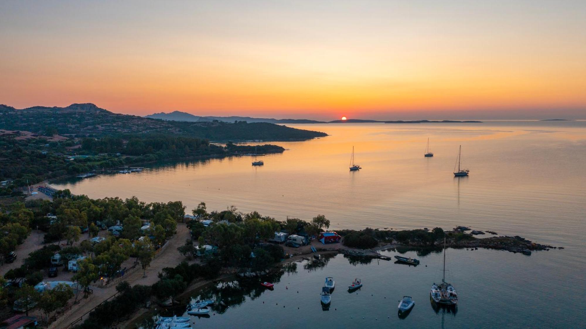 Camping Village Capo D'Orso Palau Exterior photo